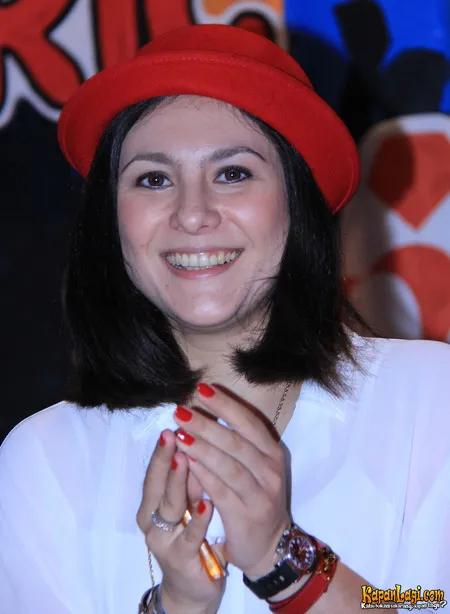 Foto Wulan Guritno