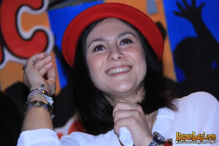 Foto Wulan Guritno