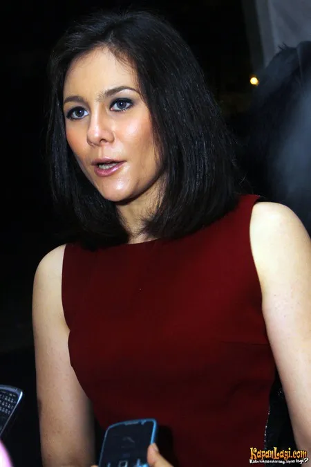 Foto Wulan Guritno