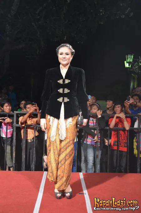 Foto Wulan Guritno