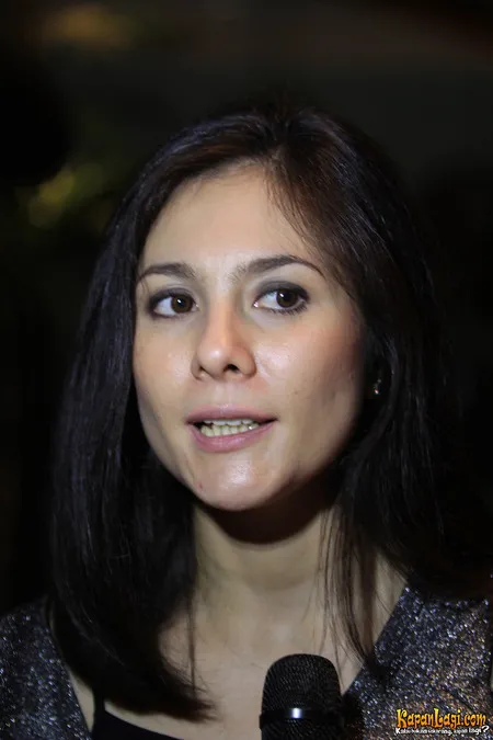 Foto Wulan Guritno