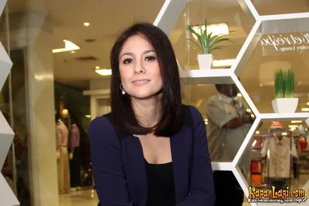 Foto Wulan Guritno