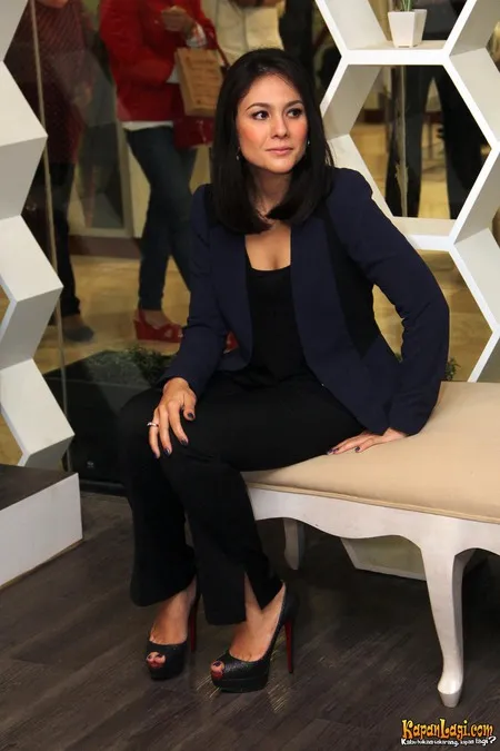 Foto Wulan Guritno