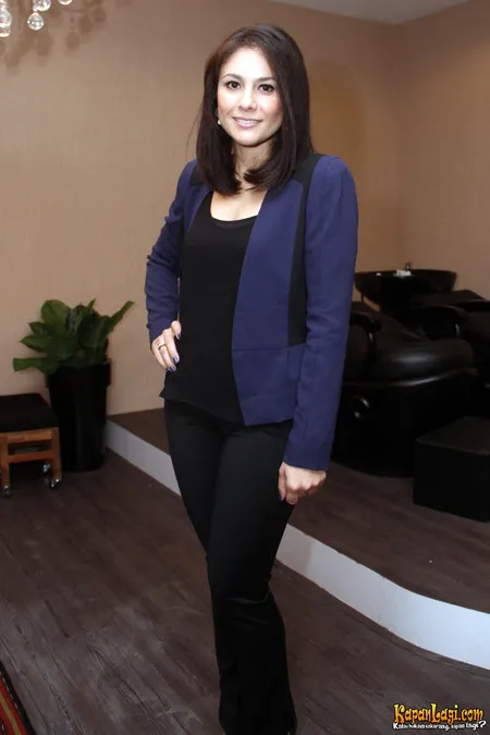 Foto Wulan Guritno