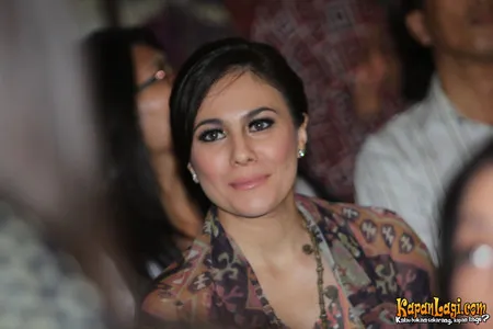 Foto Wulan Guritno