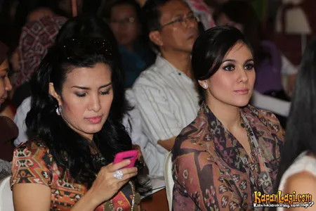 Foto Wulan Guritno