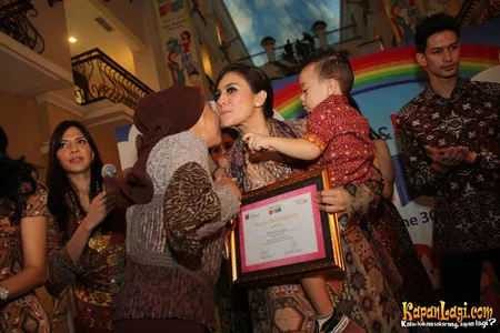 Foto Wulan Guritno