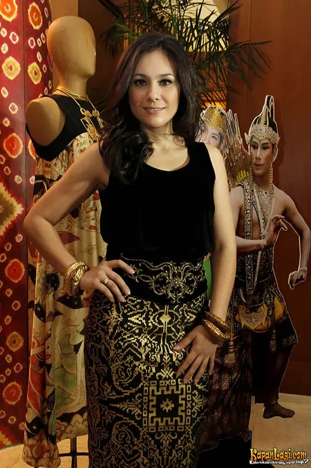 Foto Wulan Guritno