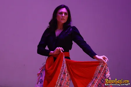 Foto Wulan Guritno