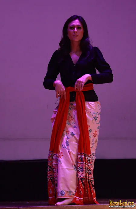 Foto Wulan Guritno