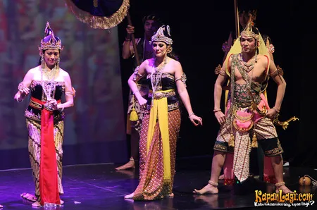 Foto Wulan Guritno