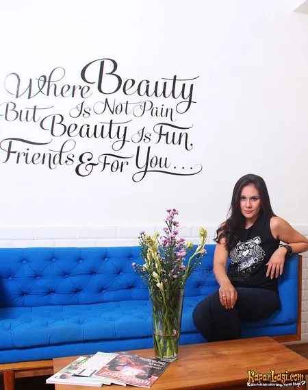 Foto Wulan Guritno