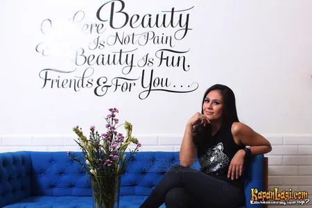 Foto Wulan Guritno