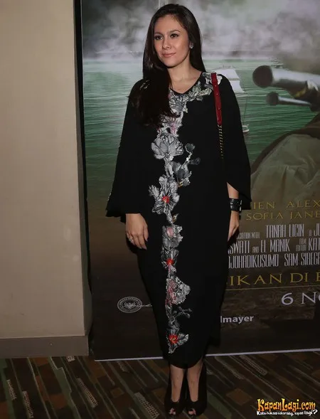 Foto Wulan Guritno