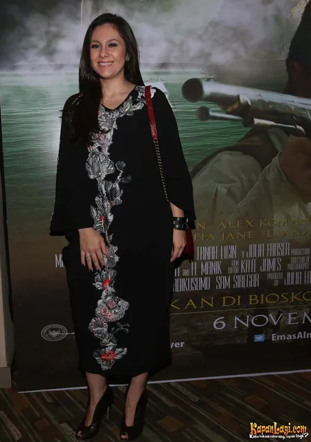 Foto Wulan Guritno