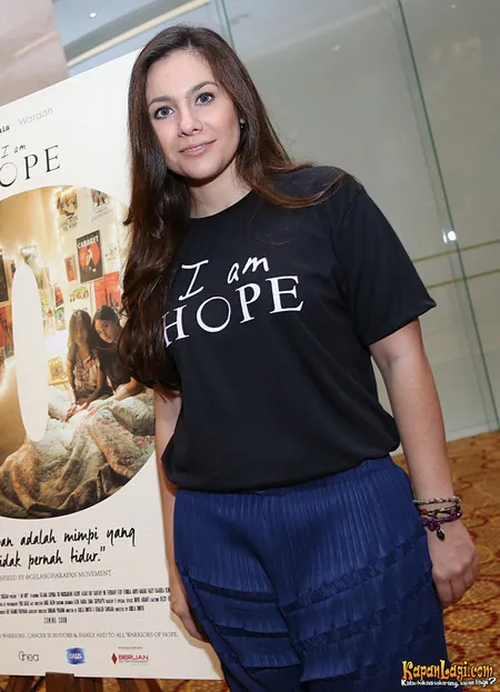 Foto Wulan Guritno