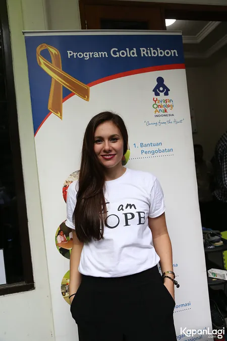 Foto Wulan Guritno