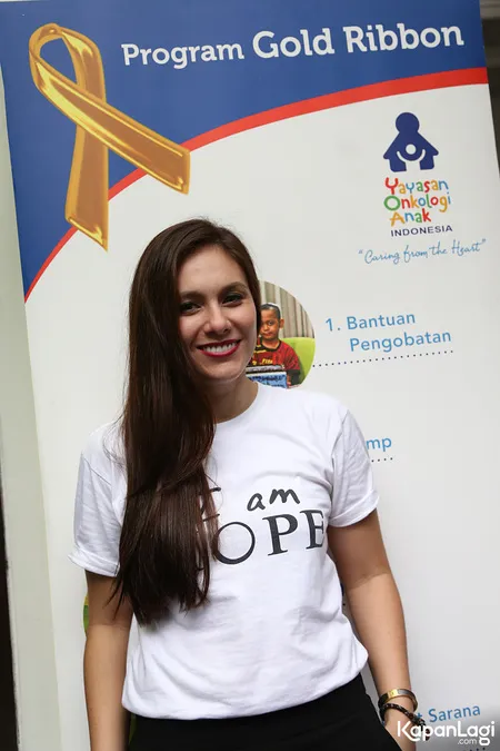 Foto Wulan Guritno