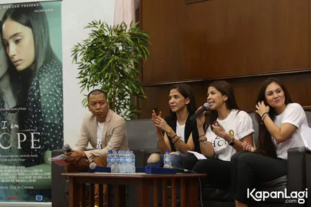Foto Wulan Guritno