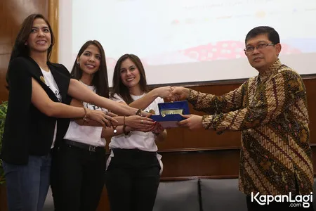 Foto Wulan Guritno