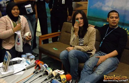 Foto Wulan Guritno
