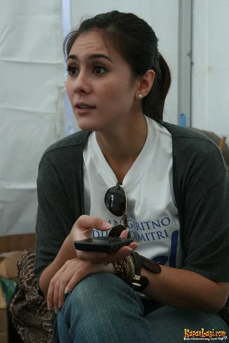 Foto Wulan Guritno