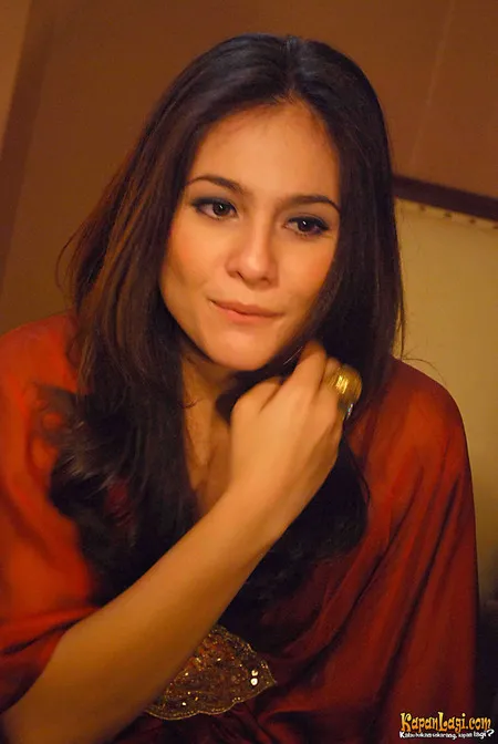 Foto Wulan Guritno