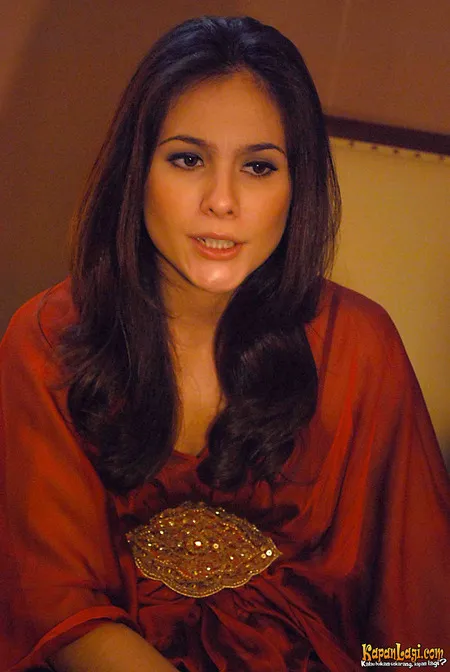 Foto Wulan Guritno