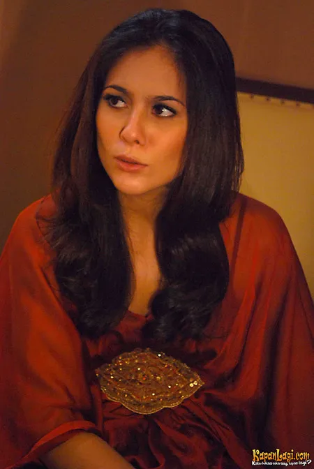 Foto Wulan Guritno