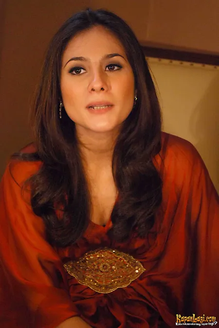 Foto Wulan Guritno