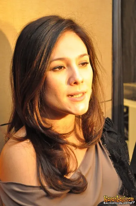 Foto Wulan Guritno
