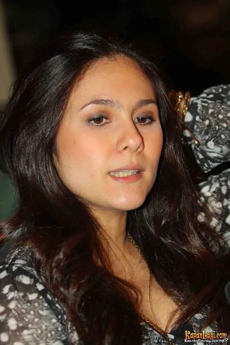 Foto Wulan Guritno
