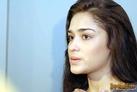 Foto Yasmine Wildblood