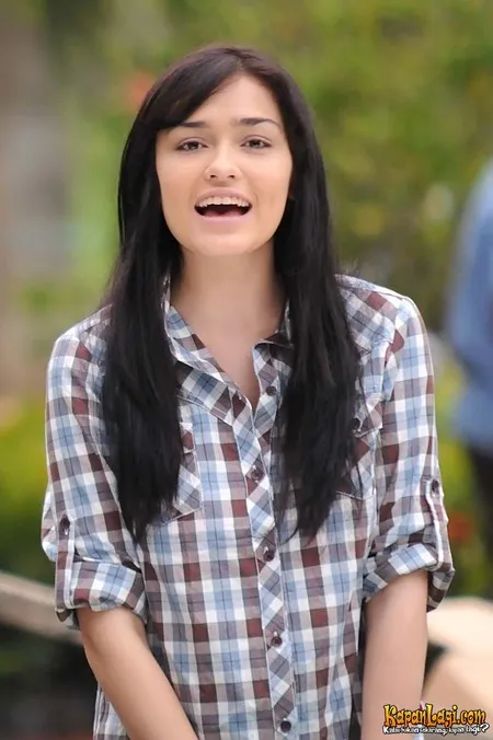 Foto Yasmine Wildblood