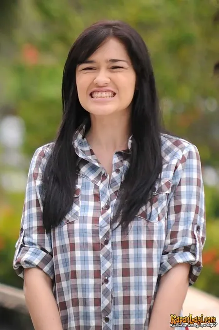 Foto Yasmine Wildblood