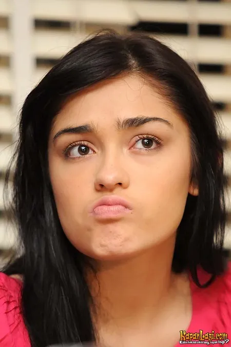 Foto Yasmine Wildblood