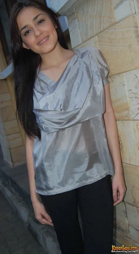 Foto Yasmine Wildblood