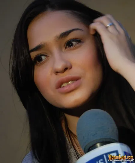 Foto Yasmine Wildblood