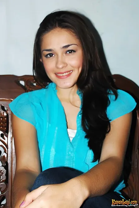 Foto Yasmine Wildblood