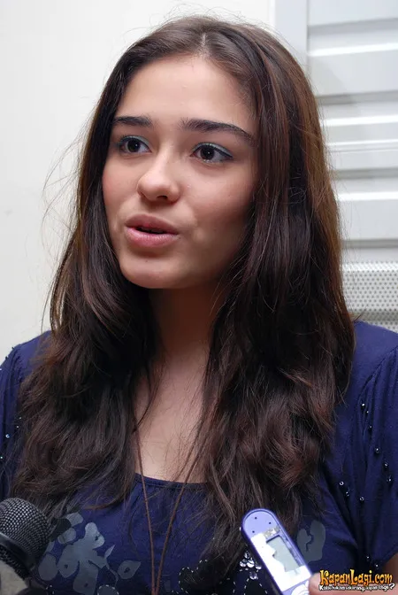 Foto Yasmine Wildblood