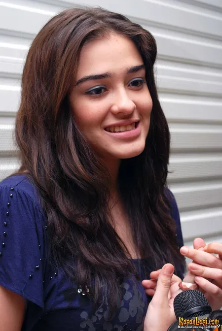 Foto Yasmine Wildblood