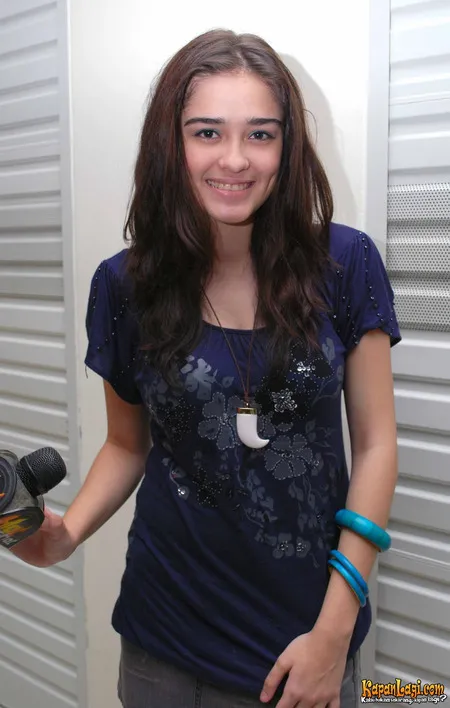 Foto Yasmine Wildblood