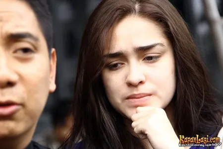 Foto Yasmine Wildblood