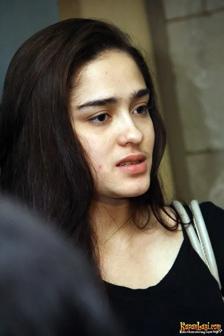 Foto Yasmine Wildblood