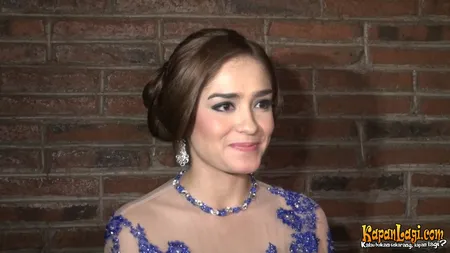 Foto Yasmine Wildblood