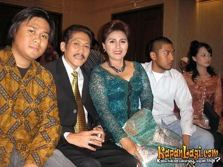 Foto Yati Octavia
