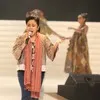 Yati Pesek