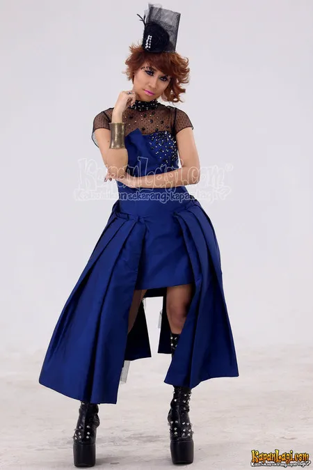 Foto Yaya Dewi Dewi
