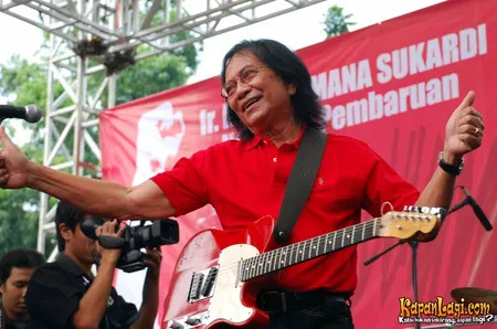 Foto Yon Koeswoyo
