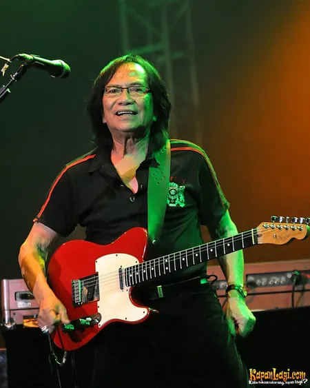 Foto Yon Koeswoyo